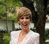 A apresentadora Ana Furtado sofreu um acidente durante um treino de hipismo, resultando na fratura de duas costelas