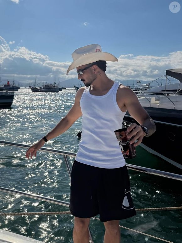 Jhonathan Coelho é apontado como novo namorado de Ana Castela: influencer esteve em Balneário Camboriú na mesma época em que a cantora