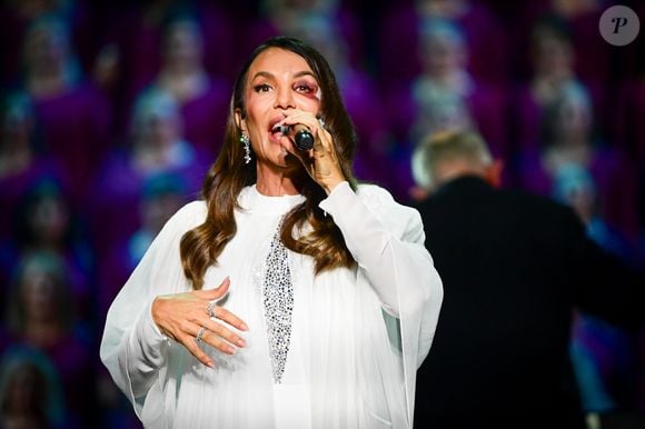 Ivete Sangalo se emocionou em show após acidente em casa