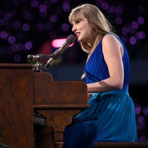 A cantora Taylor Swift conquistou a fama mundial expondo em músicas vulnerabilidades e sentimentos