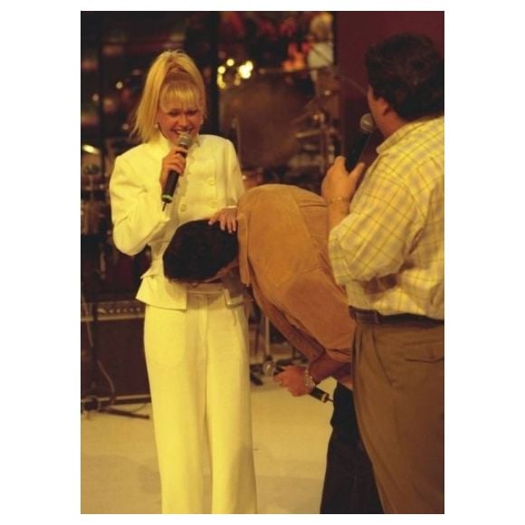 Xuxa, dois meses antes do nascimento de Sasha, declarou que ninguém na família de Luciano Szafir era bonito. As informações são do jornal Folha de São Paulo