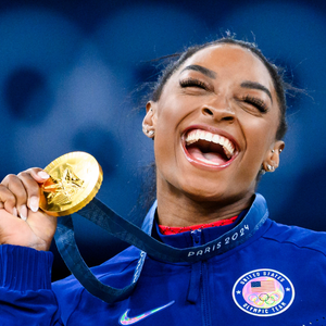 Muito além do ouro olímpico: com fortuna de mais de R$ 100 milhões, Simone Biles construiu e multiplicou seu império milionário