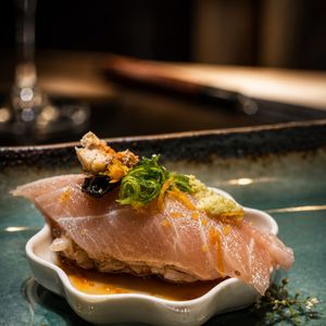 O jantar de Shawn Mendes e Bruna Marquezine aconteceu no Makoto San, restaurante reconhecido pelo Guia Michelin e conhecido pelas regras rígidas e experiência exclusiva
