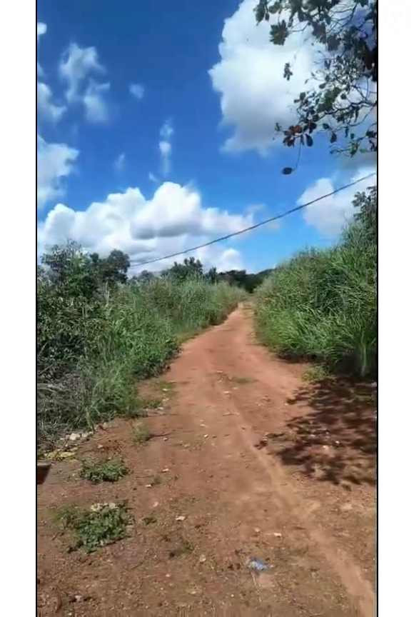 Chaiany e a família residem uma zona rural