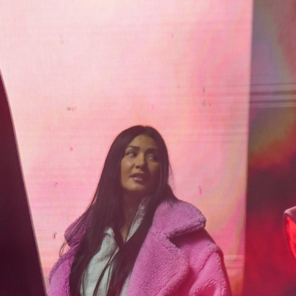 Simaria acompanhou o show da lateral do palco