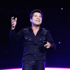 Mano Junior passou a ser visto quase toda semana no 'Domingão do Faustão'; diretor convenceu grupo a entregar a ele uma música antes destinada a Daniel