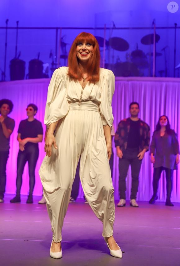 Mel Lisboa brilha, há 11 anos, como intérprete de Rita Lee no teatro musical