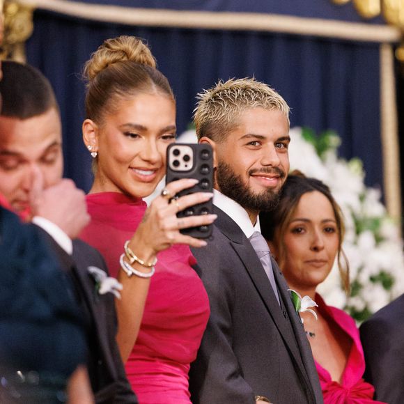 Casamento de Samara Pink e Thiago Stabile: Virginia Fonseca, sócia de noiva, acompanhou cada detalhe e registrou pelo smartphone