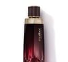 Segundo O Boticário, o novo Malbec Eau de Parfum chega como a versão mais concentrada da história da marca, preservando o DNA amadeirado e apostando em uma experiência olfativa ainda mais intensa