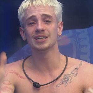 Além do jogo: 'água dura' surge como possível vilã por trás do loiro oxidado de Juliano Floss, aliado de Ana Paula Renault