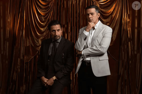 Tuca Andrada e Bruno Mazzeo fazem parte da Família Saad na série 'Os Donos do Jogo'