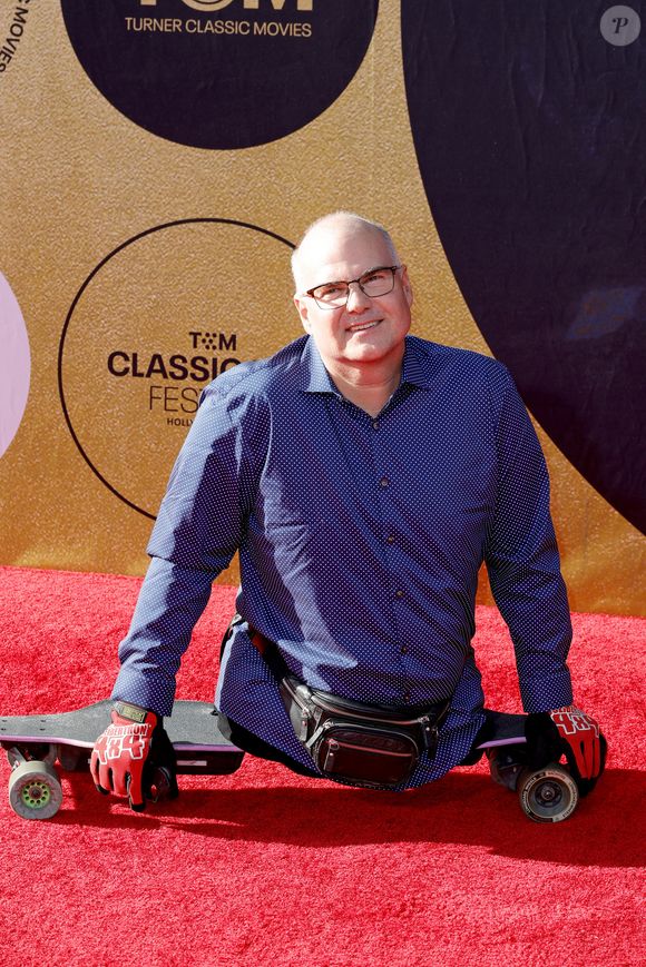 Matthew não seguiu carreira em Hollywood. Hoje, ele é professor universitário, joga basquete em cadeira de rodas e compõe músicas