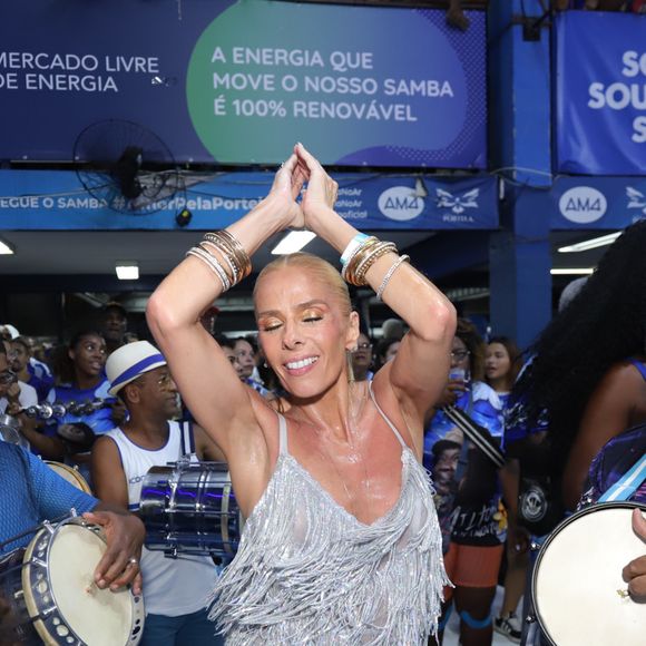 Galisteu abriu o coração e revelou que sua preparação para o Carnaval de 2025 não foi como de costume. Recentemente, um susto de saúde fez com que ela mudasse totalmente a rotina.