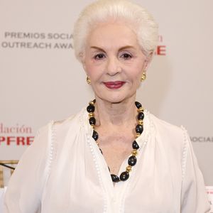 Discreta, sofisticada e sempre impecável: Carolina Herrera prova que menos pode ser muito mais quando o assunto é elegância feminina