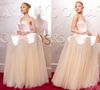 Look de Ariana Grande no Oscar: vibe princesa e repleto de cristais!