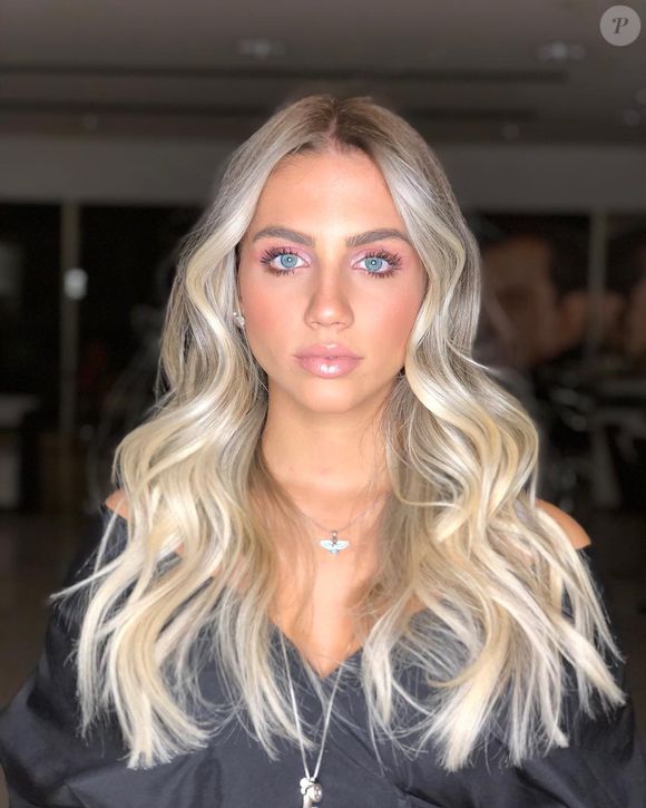 Catherine Bascoy já trocou de visual diversas vezes e experimentou o loiro