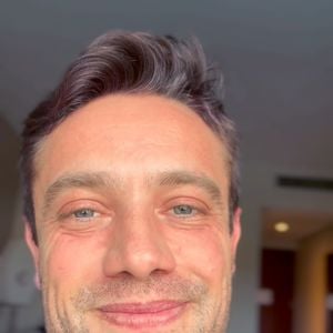 Rafael Cardoso chega aos 40 anos cuidando da saúde; recneemnte, o ator fez harmonização facial