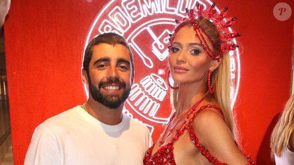 O fim do casamento do surfista com a atriz foi anunciado nesta semana, após sete anos de união, e rapidamente surgiram especulações nas redes sociais sobre uma possível terceira pessoa na história