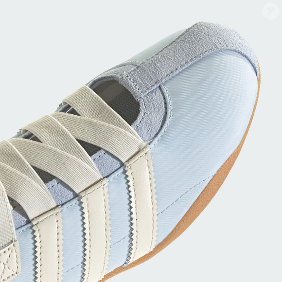Delicado, confortável e cheio de personalidade, o Adidas Tokyo Mary Jane mostra que os tênis continuam firmes entre as principais tendências do inverno