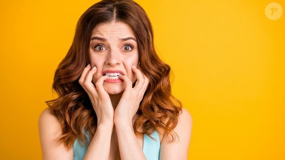 Muitas pessoas retiram completamente a cutícula por uma questão estética, mas isso pode acabar comprometendo a saúde das unhas