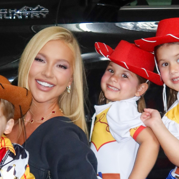 É hora de brincar! Filhos de Virgínia viram Jessie e Woody, de ‘Toy Story’, com direito a chapéu e botas de cowboy fofíssimas para aniversário infantil. Veja fotos!