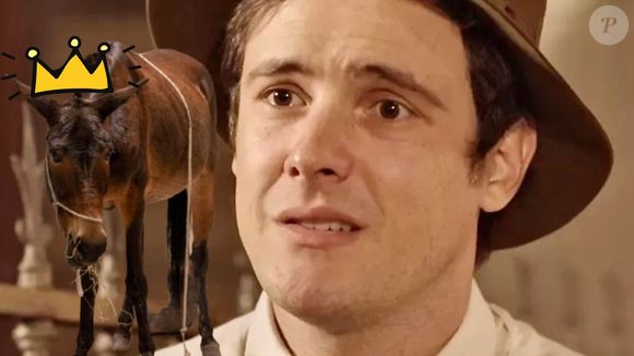 Candinho (Sergio Guize) receba viso da mãe sobre filho desaparecido