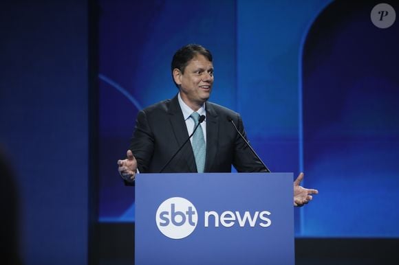 Tarcisio de Freitas, governador de São Paulo, foi outra figura política que prestigiou o evento do SBT News