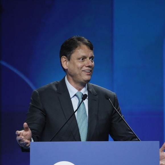 Tarcisio de Freitas, governador de São Paulo, foi outra figura política que prestigiou o evento do SBT News