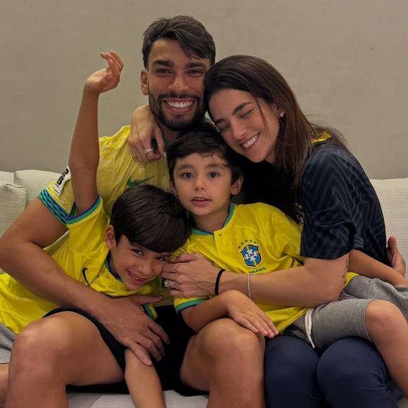 Lucas Paquetá e Duda Fournier: o casal tem dois filhos: Benício, nascido em 2020, e Filippo, nascido em 2021