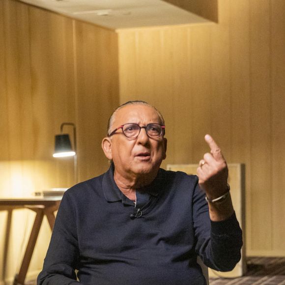 No bate-papo, Galvão Bueno, narrador esportivo abriu o jogo e contou a verdade sobre sua relação com o camisa 10 do Santos.