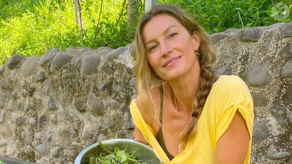 Presente na dieta de Gisele Bündchen, o alecrim, além de ser uma erva aromática muito usada na culinária, possui diversos benefícios para a saúde, graças às suas propriedades medicinais
