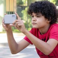 O que significa, segundo a psicologia, checar o celular a cada 5 minutos?