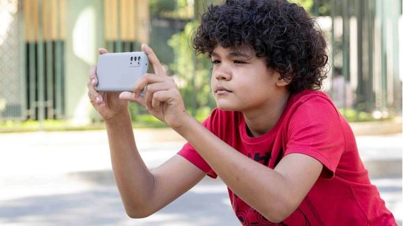 O que significa, segundo a psicologia, checar o celular a cada 5 minutos?