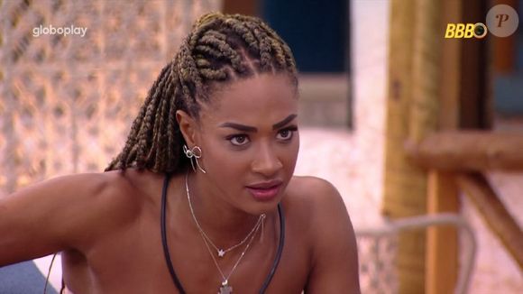 Aline ficou indignada com voto de Diogo Almeida