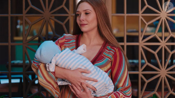 Intérprete da Feiticeira Escarlate na Marvel, Elizabeth Olsen será mãe pela primeira vez. Segundo informações publicadas pela revista People, a atriz foi vista acariciando a barriga durante um passeio em Los Angeles