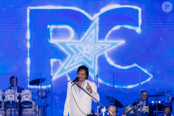 Roberto Carlos Especial 2025: o show deve ir ao ar às 22h25, após a novela ‘Três Graças’