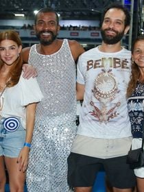 'Três Graças' no samba! Mell Muzzillo, Miguel Falabella e mais atores da novela se reúnem em ensaio da Beija-Flor para o carnaval 2026