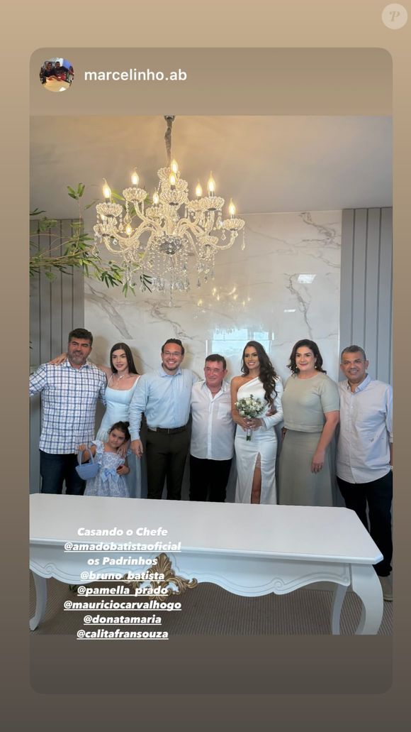 Casamento de Amado Batista e Calita Franciele no civil foi em cartório de Água Boa (Mato Grosso) e reuniu familiares e padrinhos do casal