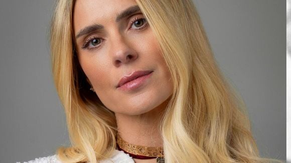 Algo mudou em 'A Viagem'? 32 anos depois, sucesso da Globo ganha versão para o cinema; escalação de Carolina Dieckmmann e ator de 'Três Graças' entrega mudança surpreendente