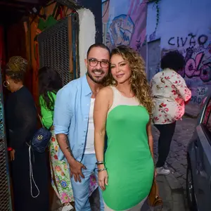 Paolla Oliveira, irmã de Humberto Carrão na novela ‘Vale Tudo’, também prestigiou aniversário