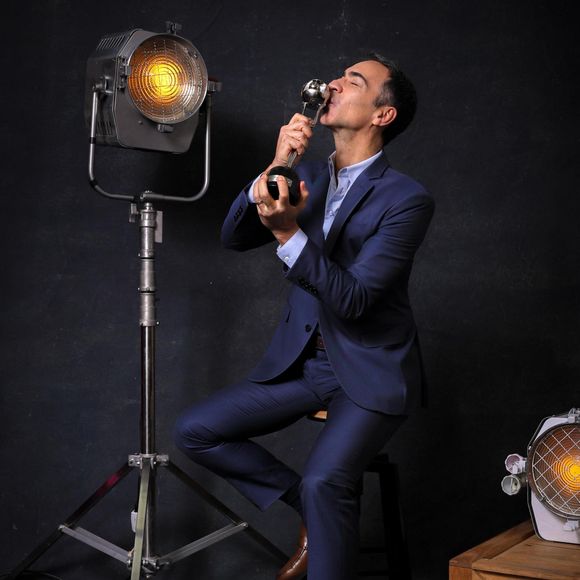 César Tralli antes de ganhar prêmio na Globo faturou troféu como ator