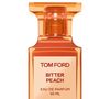 2. Bitter Peach (Tom Ford) | R$ 3.385 - Na família do pêssego, o luxuoso Bitter Peach, de Tom Ford, surge como a opção mais sofisticada e intensa da seleção. O perfume é classificado como Oriental Baunilha e aposta em uma construção olfativa marcante, que começa com notas de pêssego, evolui para acordes de rum e jasmim