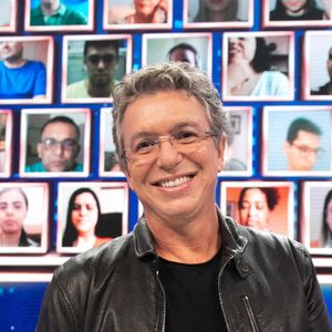Segundo informações de Michele: 'O Boninho vai transformar o SBT numa nova Globo e vai dar muito sucesso'.