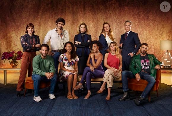 Parte do elenco do remake de Vale Tudo