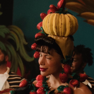 Anitta já foi associada a um projeto sobre Carmen Miranda e agora voltou a ser lembrada após Larissa Manoela deixar a cinebiografia dirigida por Bruno Barreto