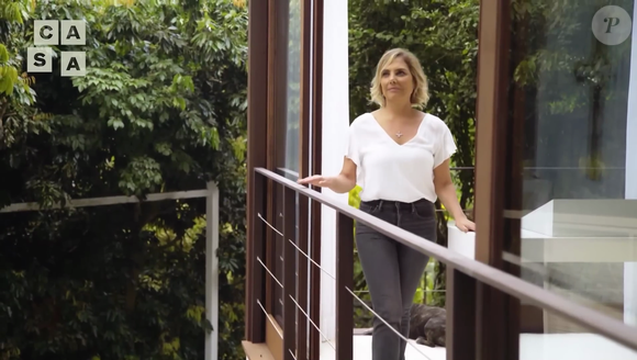 Heloisa Périssé aproveita seus momentos de descanso em uma mansão no Rio de Janeiro