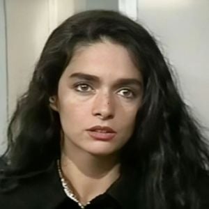 Qual é o segredo de Jonas na novela 'Rainha da Sucata'? Mordomo é pai de Paula (Claudia Ohana)