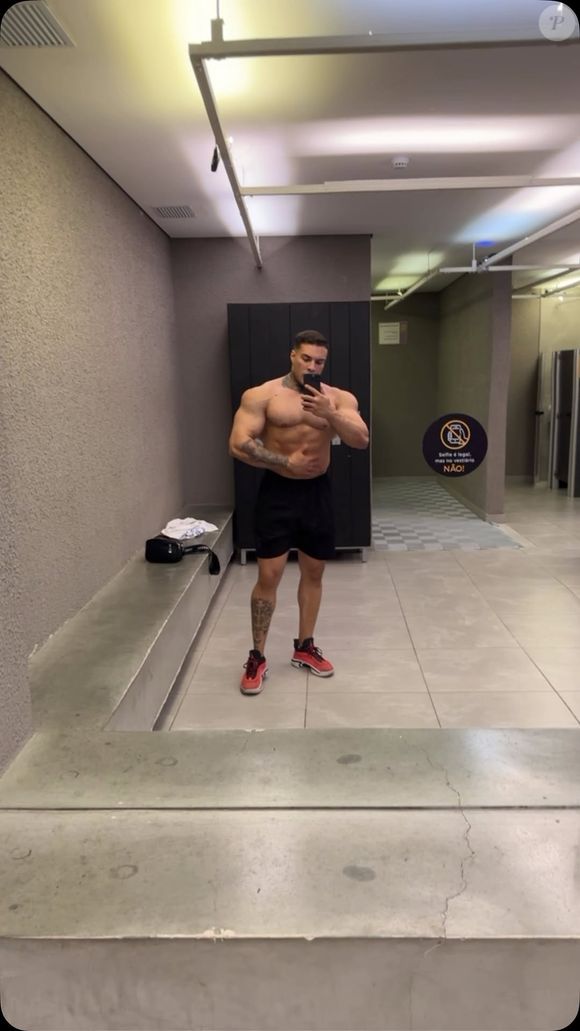 Rafa Marttinz afirmou que Andressa Urach foi a primeira mulher com quem ele se relacionou sexualmente após o procedimento