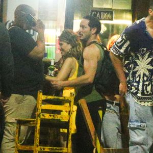 Namoro? Wanessa Camargo e Allan Souza Lima curtem juntinhos pós-'Dança dos Famosos 2025' em quiosque de praia do RJ em 18 de setembro de 2025