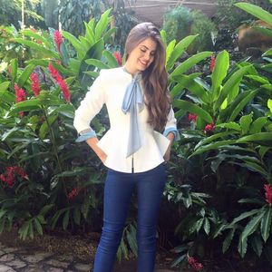 Além de 'Êta Mundo Bom', Camila Queiroz também protagonizou 'Amor Perfeito'